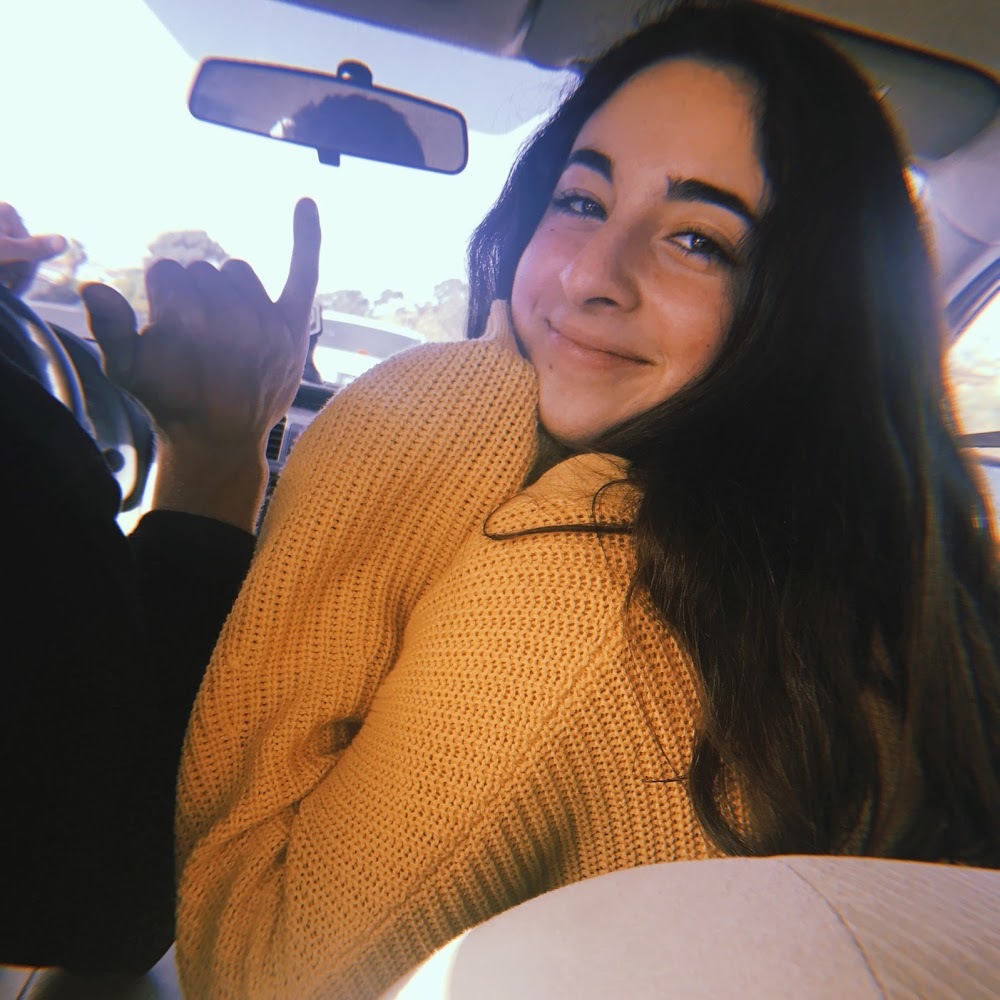 Meet your Posher, Rena